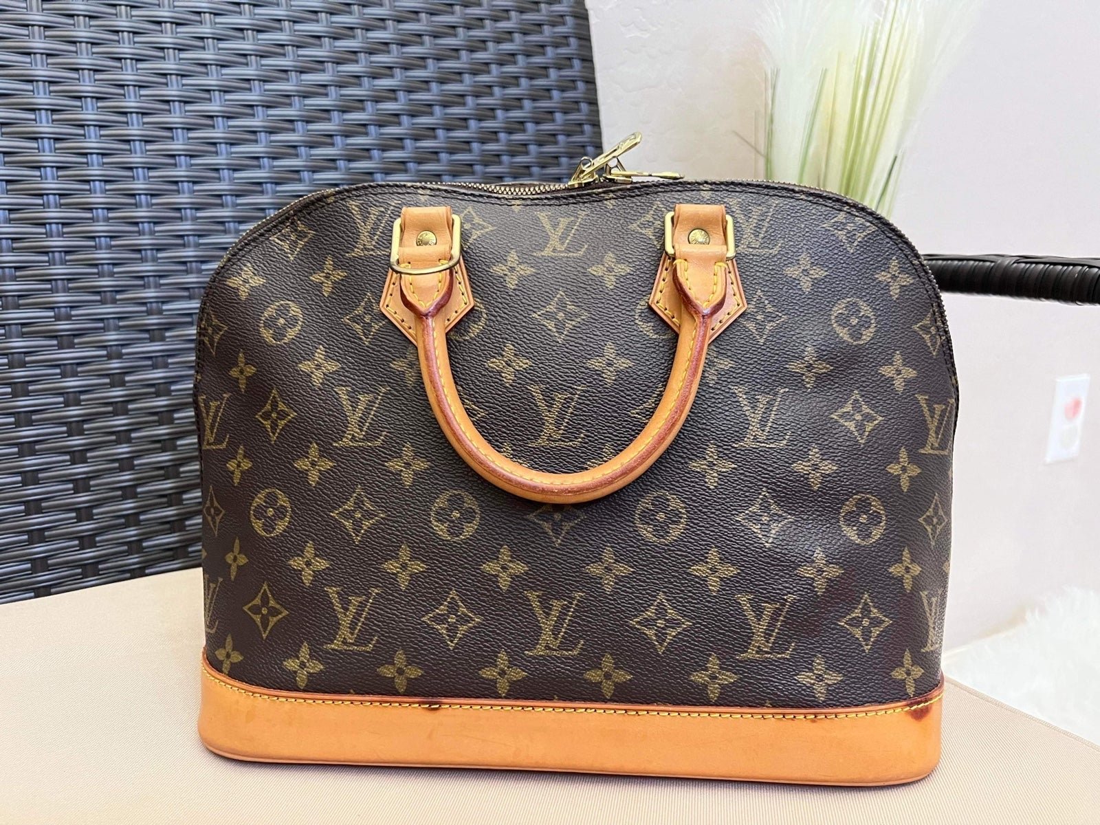 Louis Vuitton Alma PM