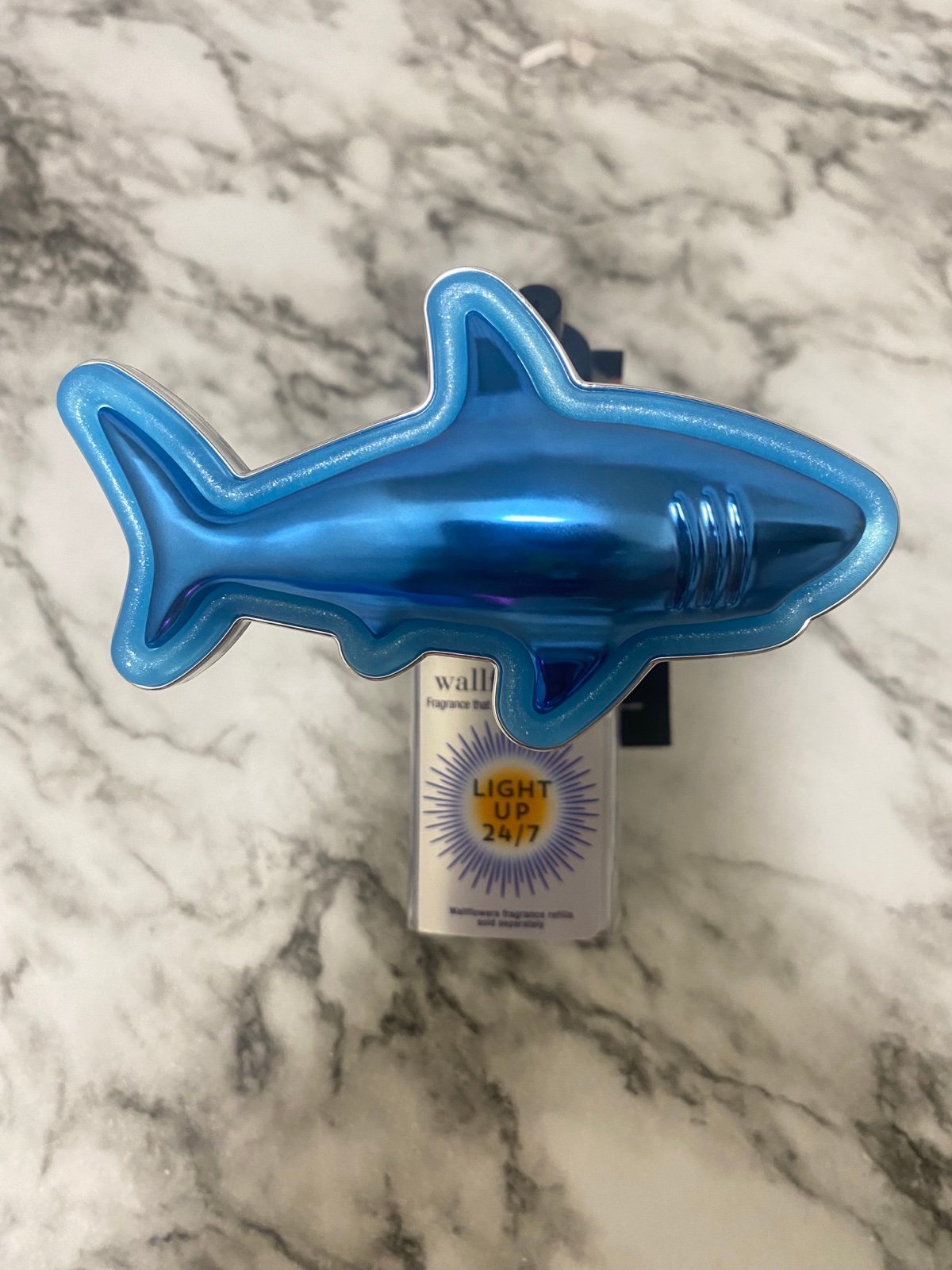 Shark wallflower plug