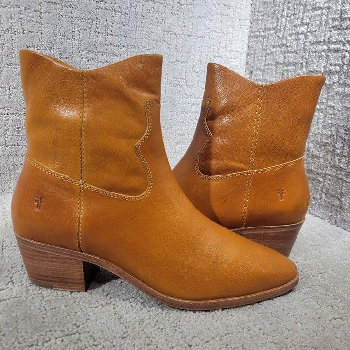 FRYE 3478841 Women's 9.5M US Tan Leather Designer Fashion Ankle Boots