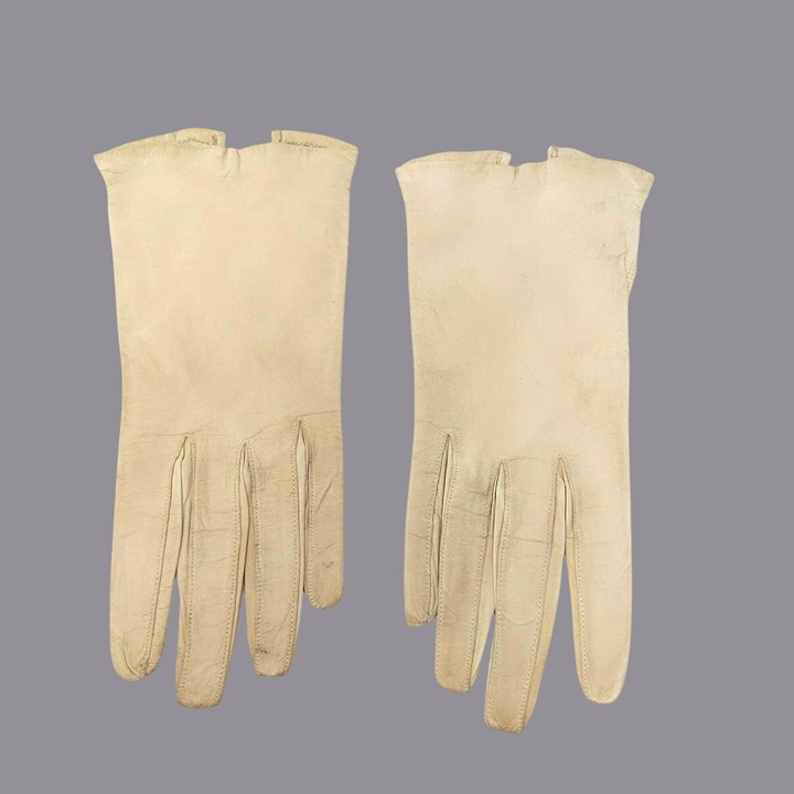 Vintage Beige Leather Gloves 7.5 Silk Wrist