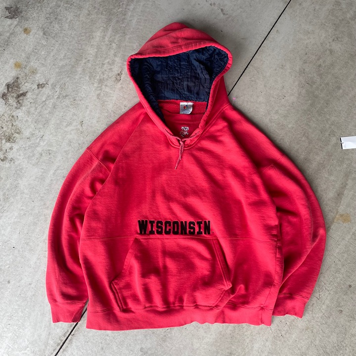 Vintage Wisconsin Badgers Hoodie Red 90s College Sportswear Good Condition –