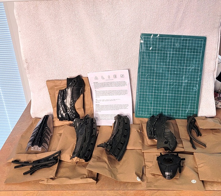 Agora Models 1:2 Alien 4ft Figure PACK 2 ONLY Replacement Parts NEW