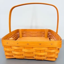 Longaberger Handmade Baskets Pie Basket with Riser and Protector Dated 2002
