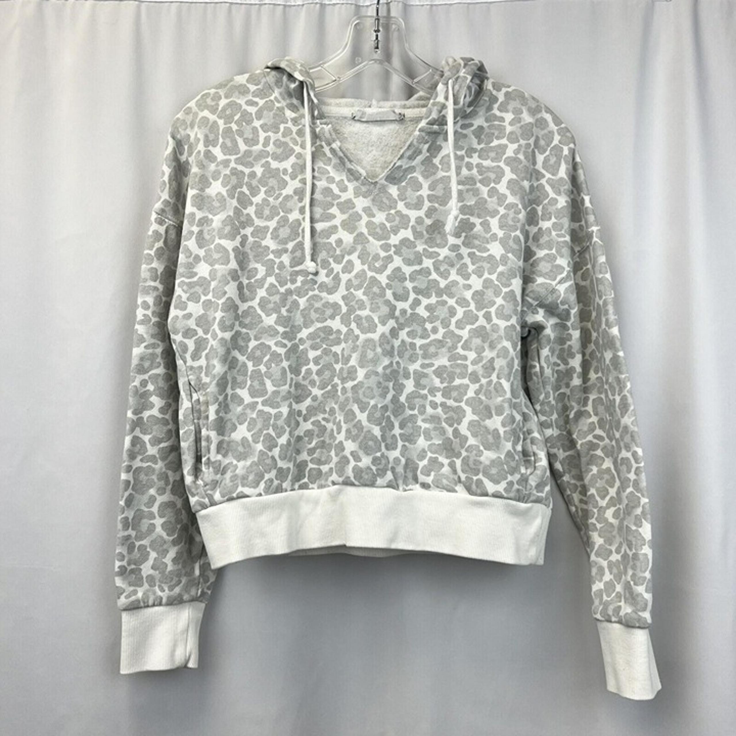 Pink Rose Womens Gray/White Animal Print Cropped Long Sleeve Hoodie Size M