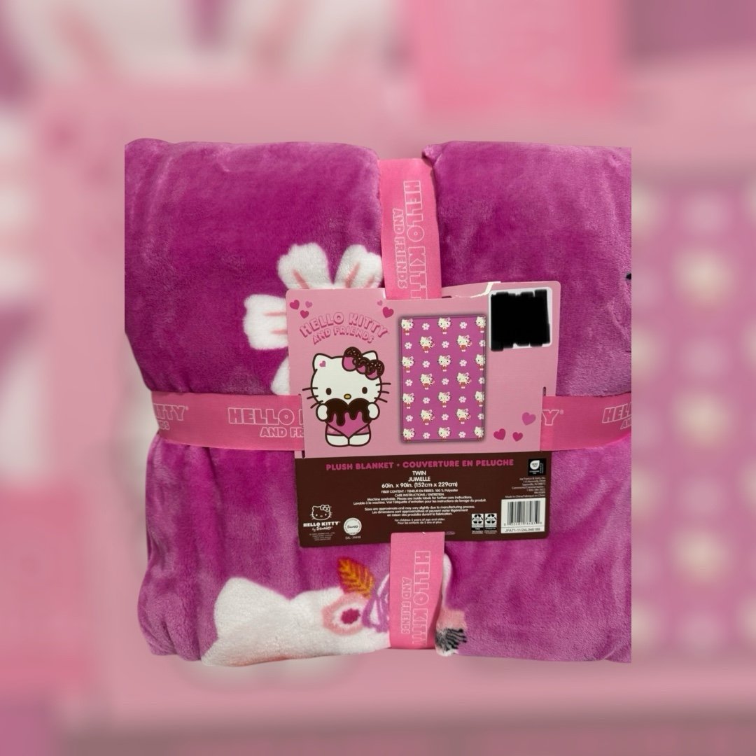 Hello Kitty Valentines throw