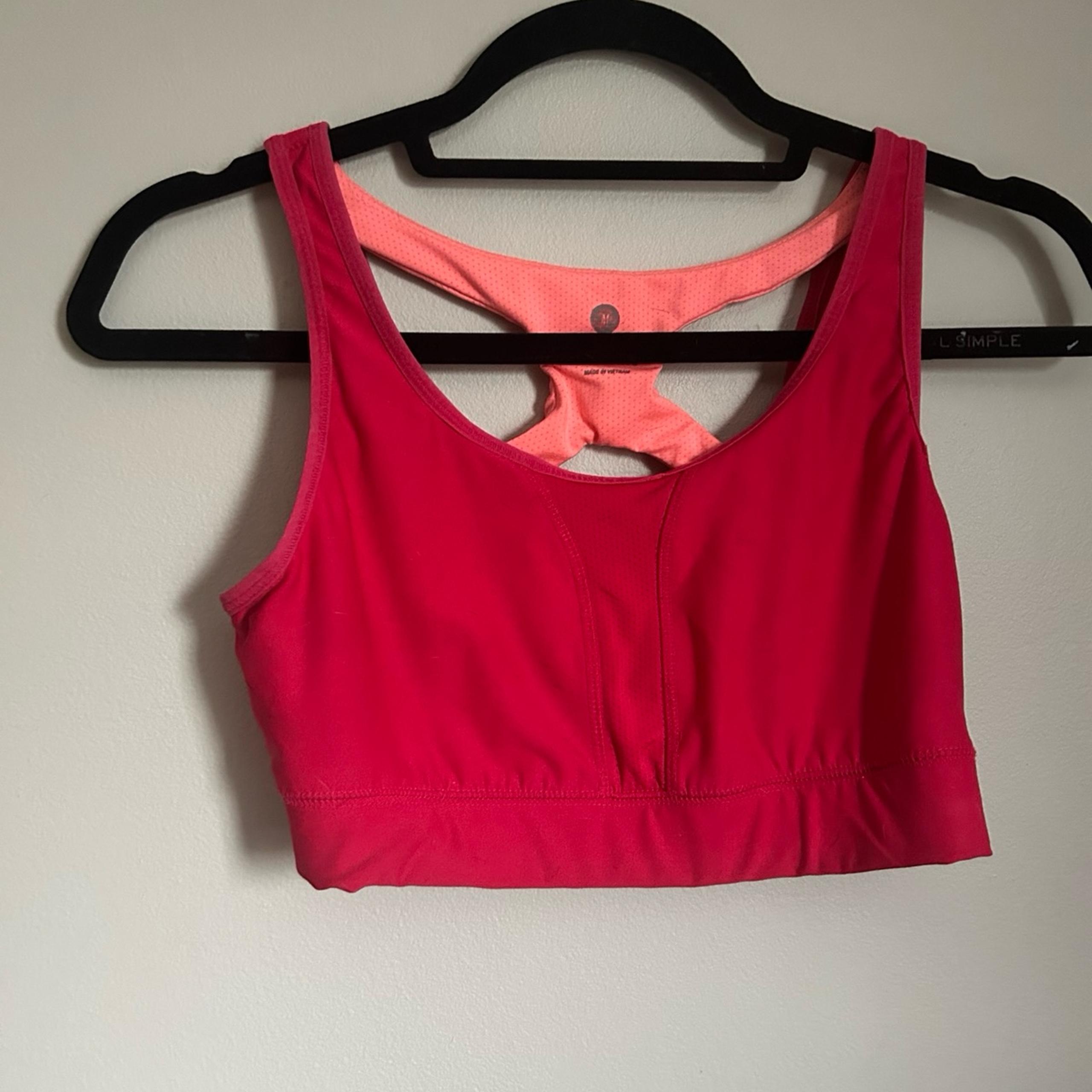 Women’s Old Navy Sports Bra size medium
