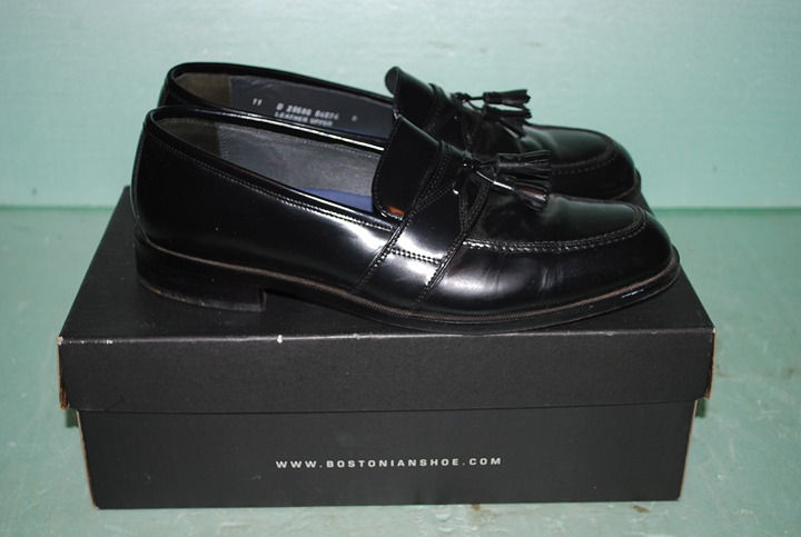 BOSTONIAN MENS LOAFERS WITH TASSELS