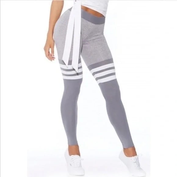 bombshell sportswear grey legging