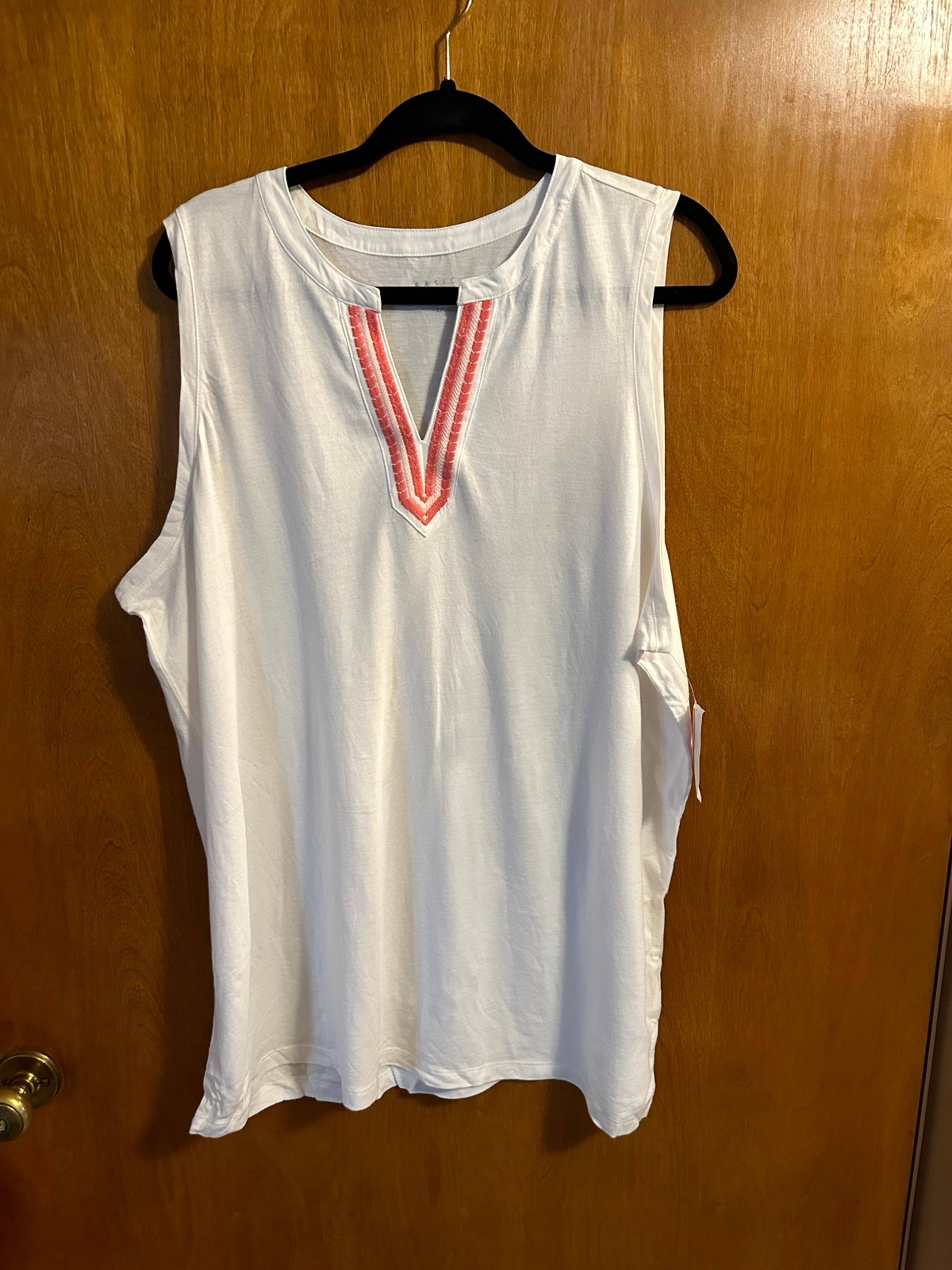 NWT Women’s Basic Editions White Tank Top Peach Embroidery Blouse Size XXL