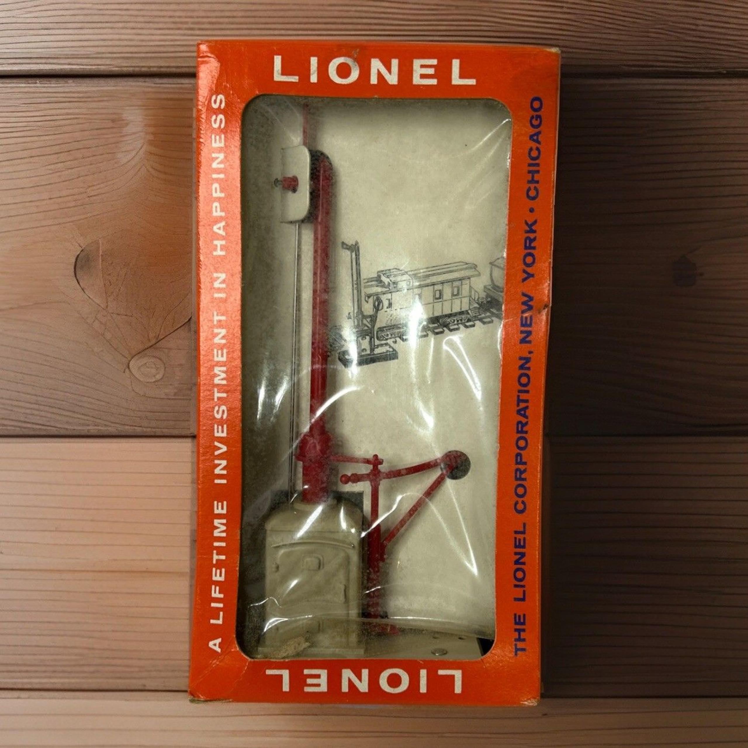 LIONEL # 161   “MAIL PICKUP SET” , LOOKS NEW BOXED