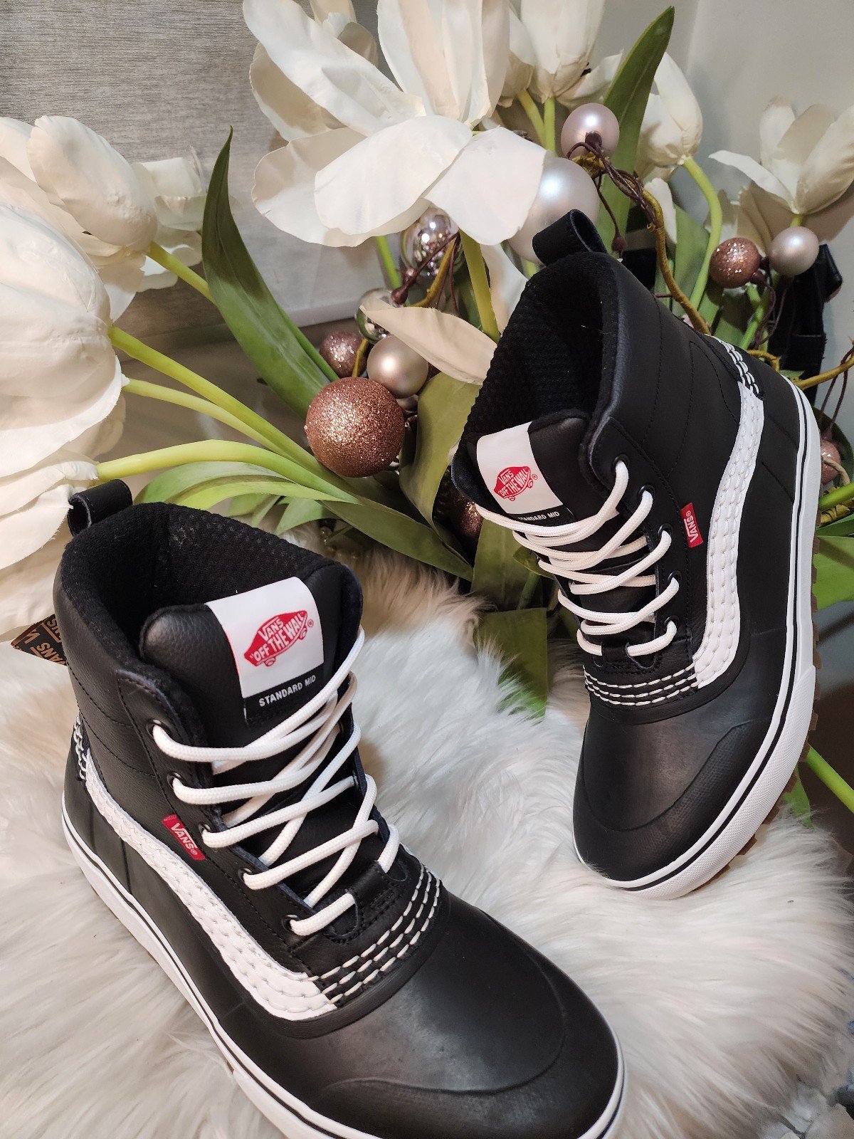 Vans Standard Mid Snow Mte Unisex shoes Mens7.5/Womens9