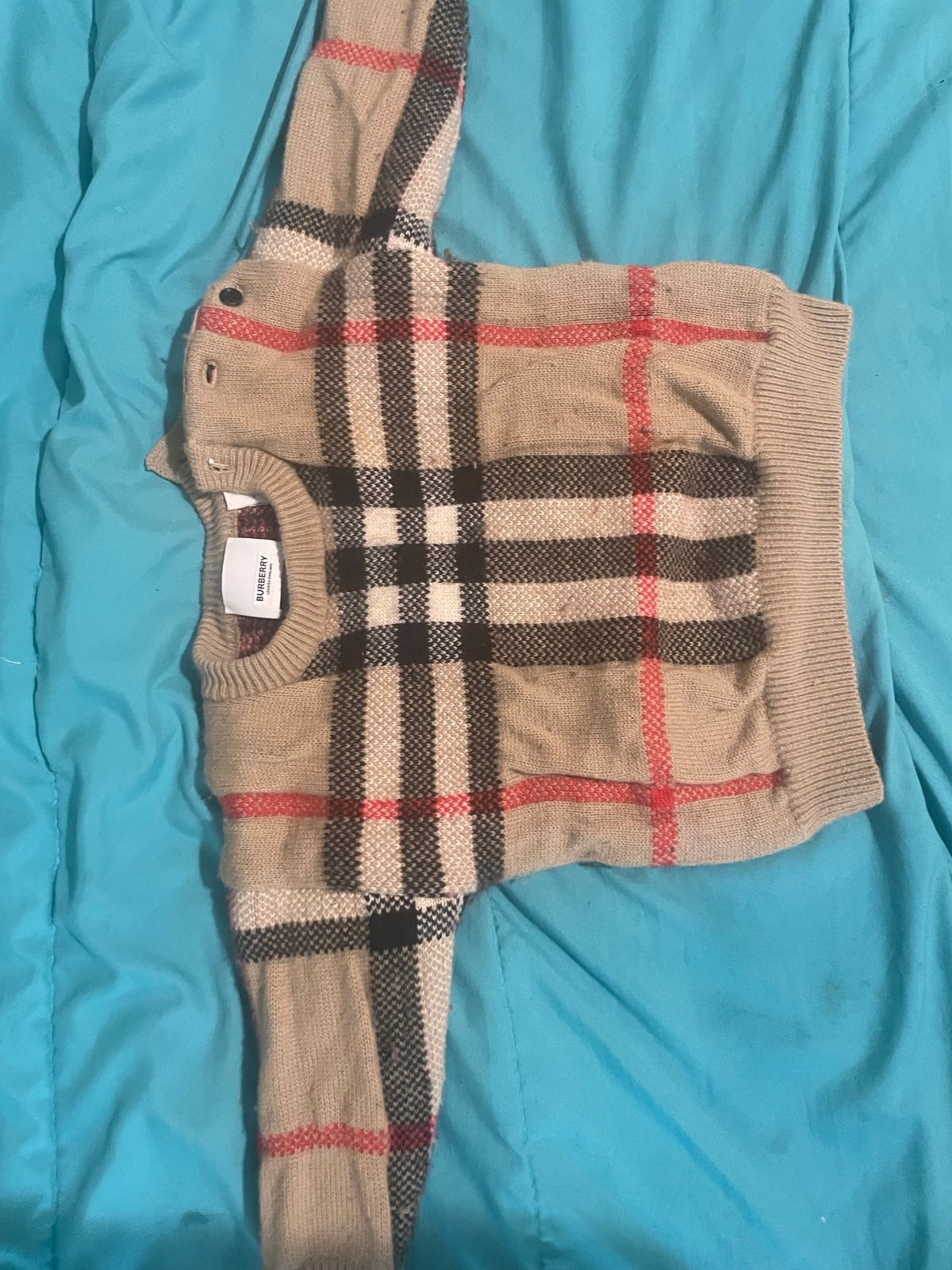 Burberry sweater