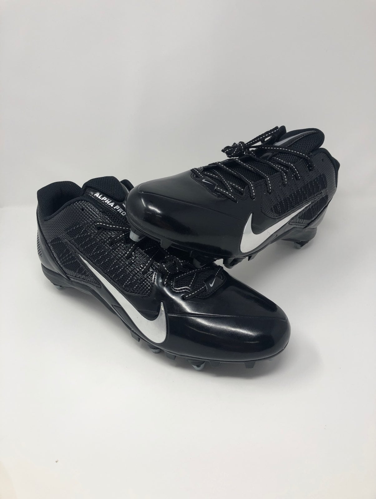 Nike Alpha Pro D Flywire Football Cleats