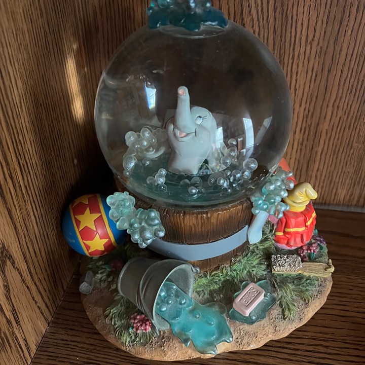 Dumbo musical snow globe