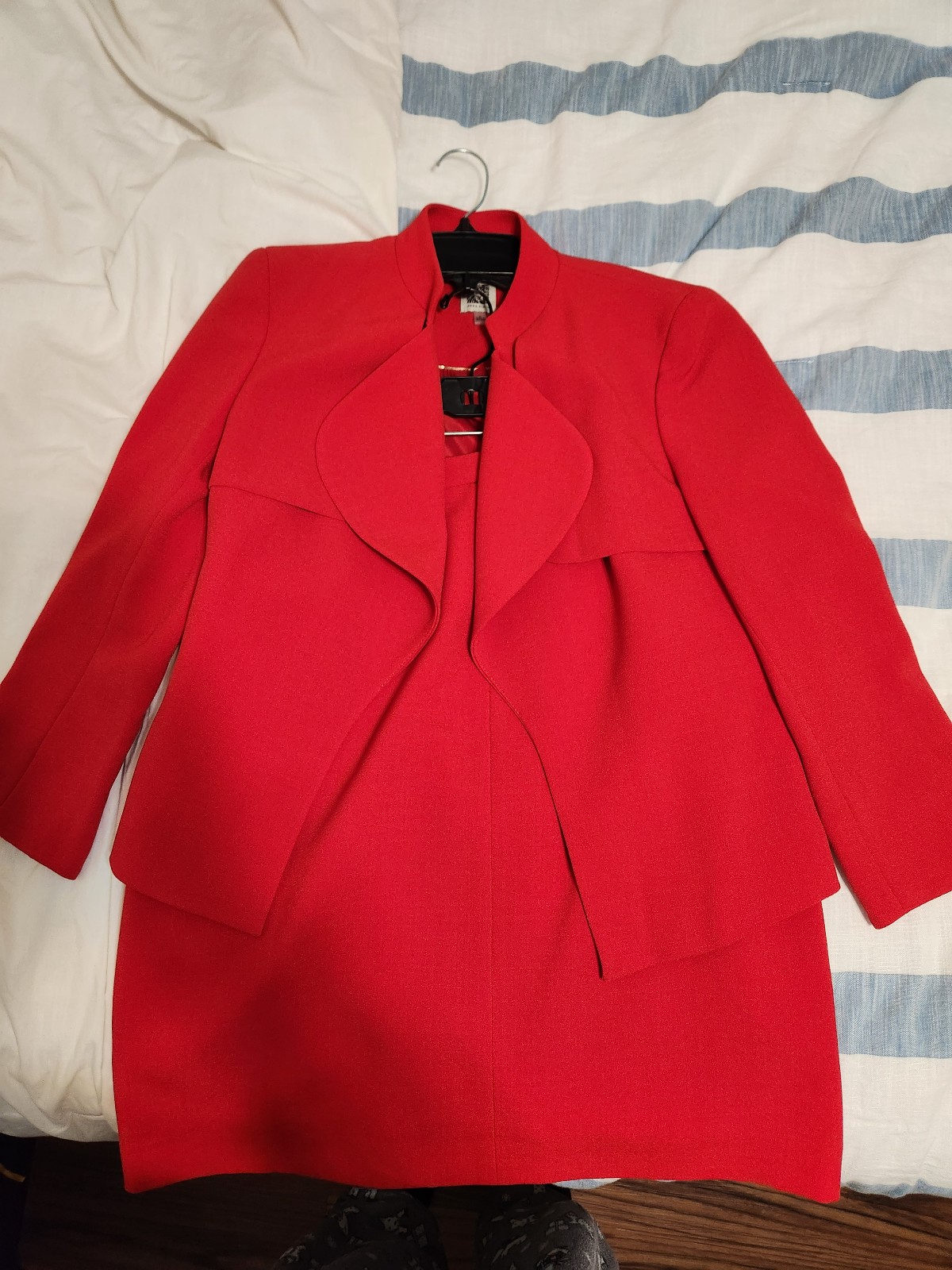 Skirt suit red ann klein