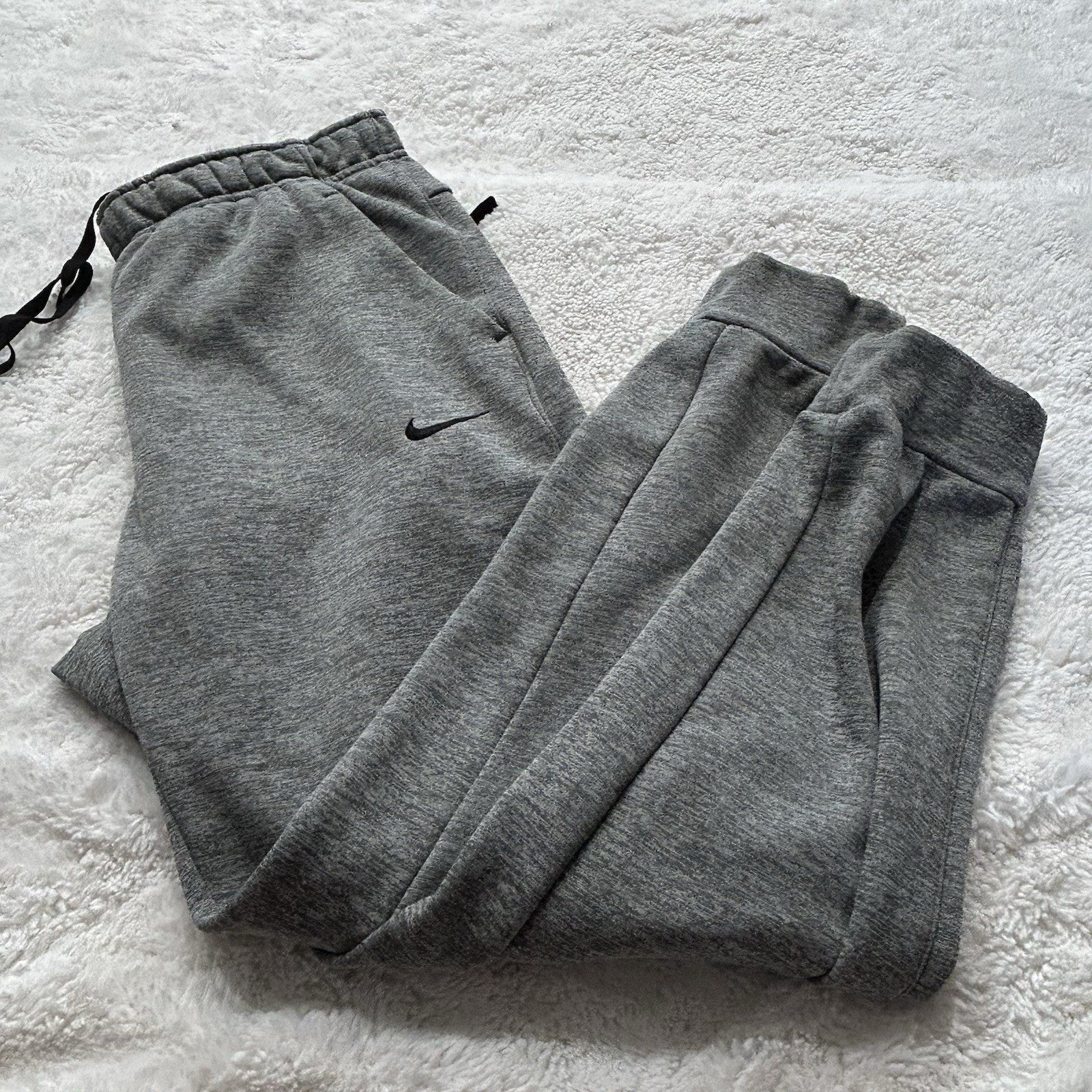 Nike Therma-FIT Tapered Training Pants Sweatpants Joggers Gray Men's M 31x28 EUC