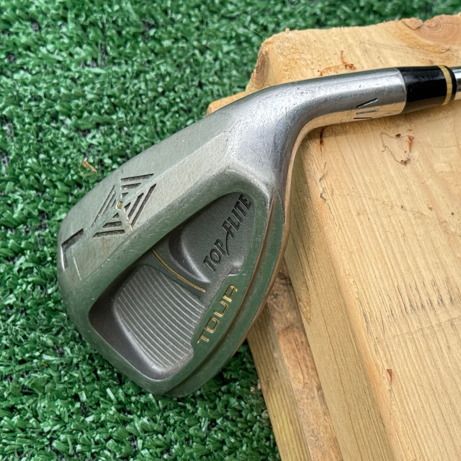 TOP FLITE Tour Mid-Size L Lob Wedge Dynalite Gold R300 Steel Stiff Shaft RH 34