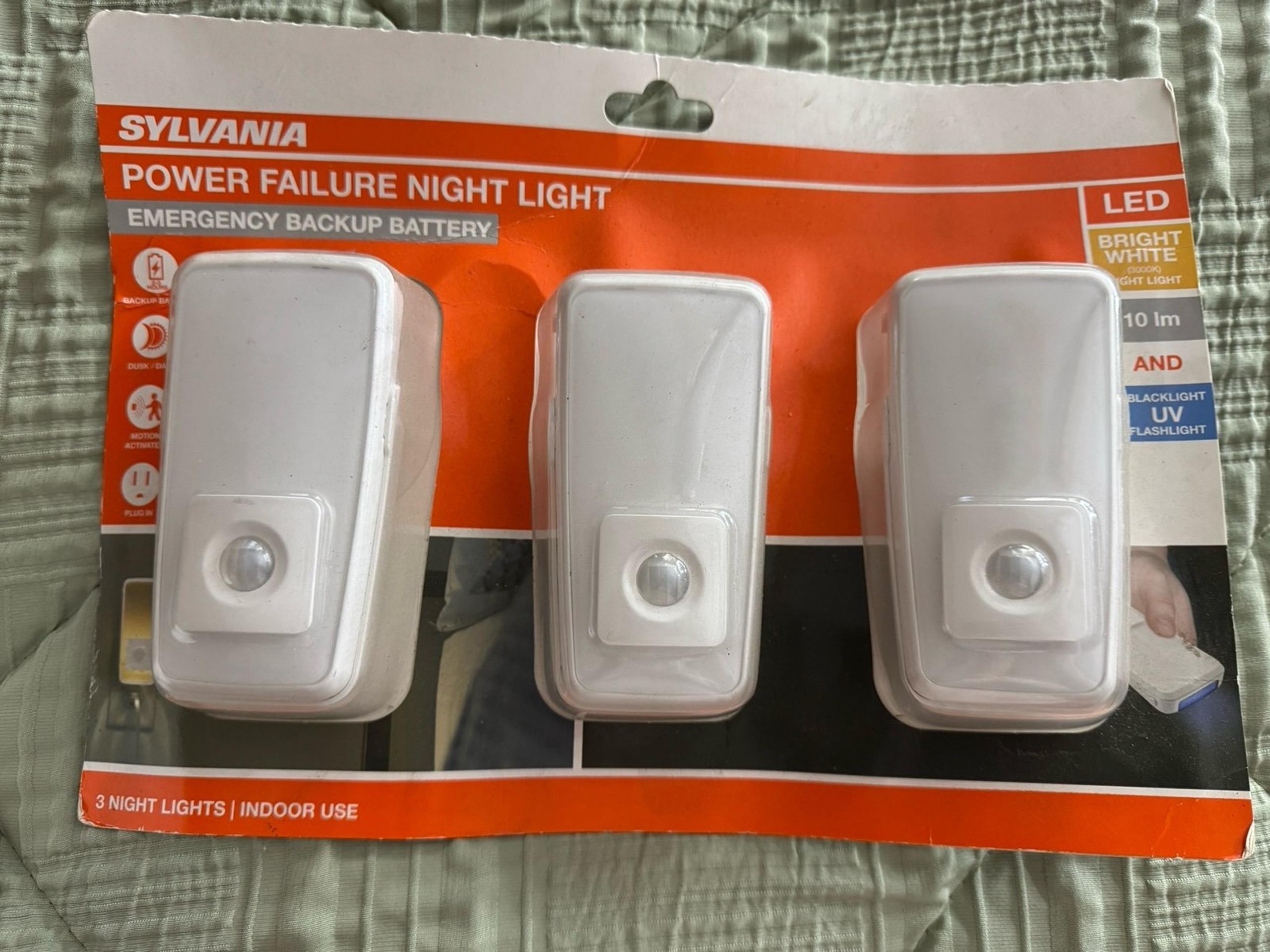 sylvania power failure night light 3 pack