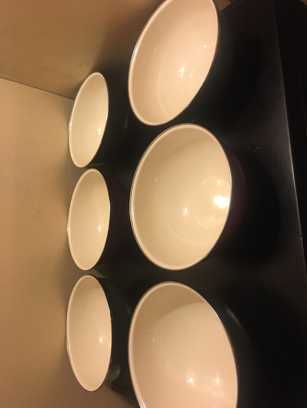 SIX THREE QUART MIXING BOWLS , NEW !
