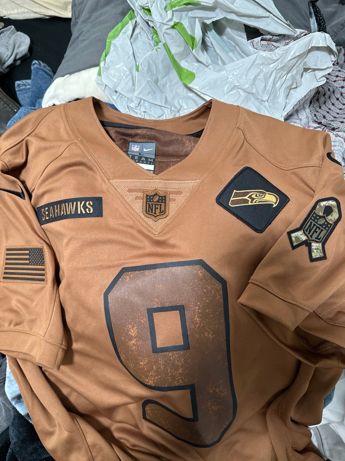 Seahawks NFL jersey Large size #9