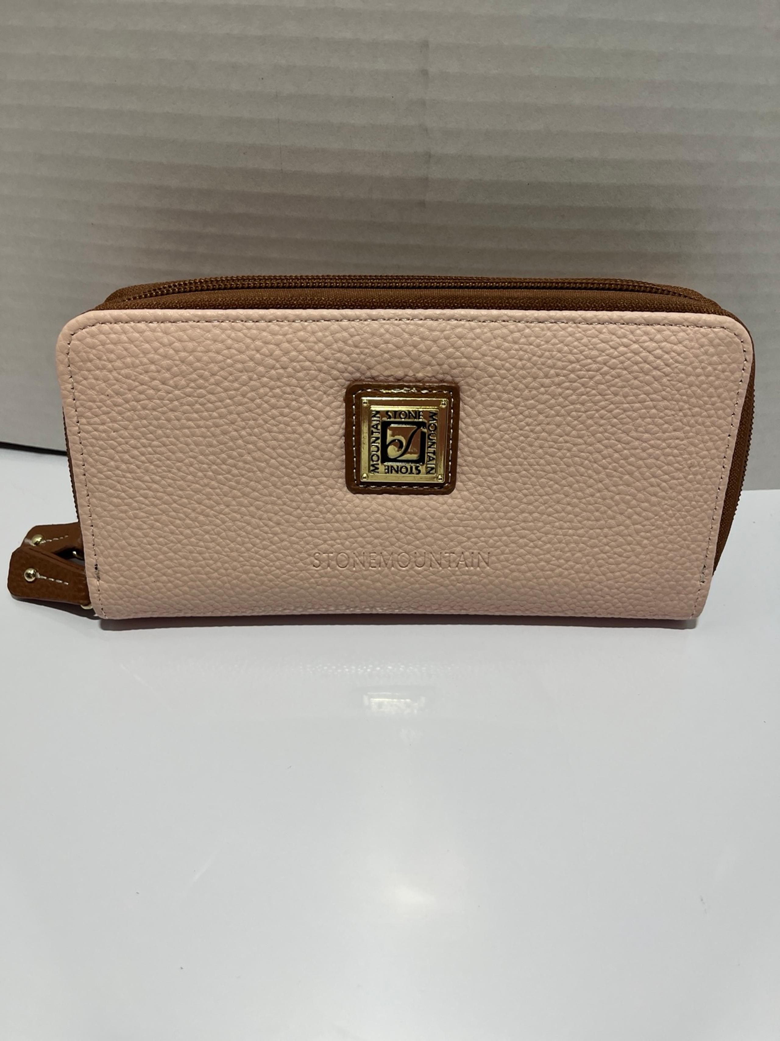 Stone Mountain Women’s hand wallet