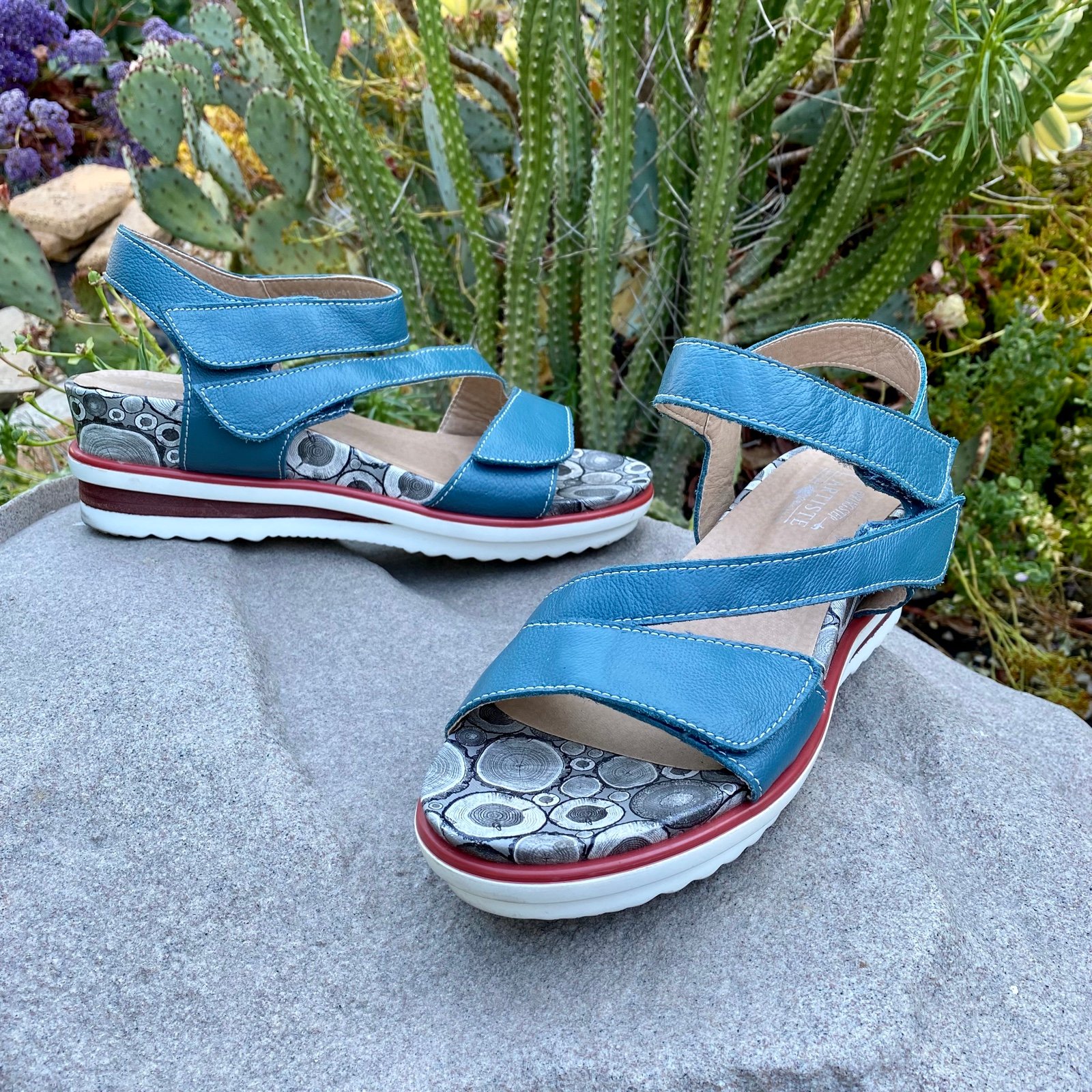 L’Artiste Elona Sandals Women’s 10 Wedge Blue Soft Leather Adjustable