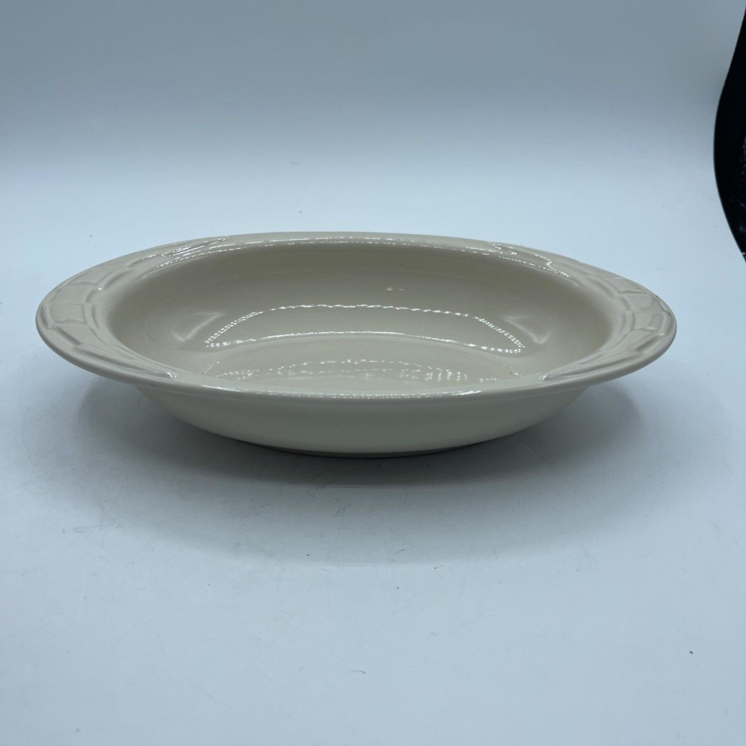 Longaberger Traditions Oval Ivory 11” x 6.25” x 2.25” Serving Bowl