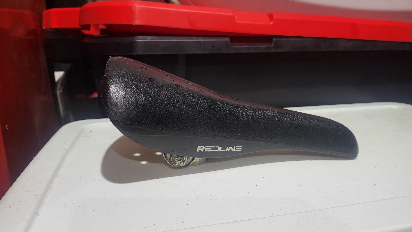 OldSchool Redline bmx seat Velo-110 black