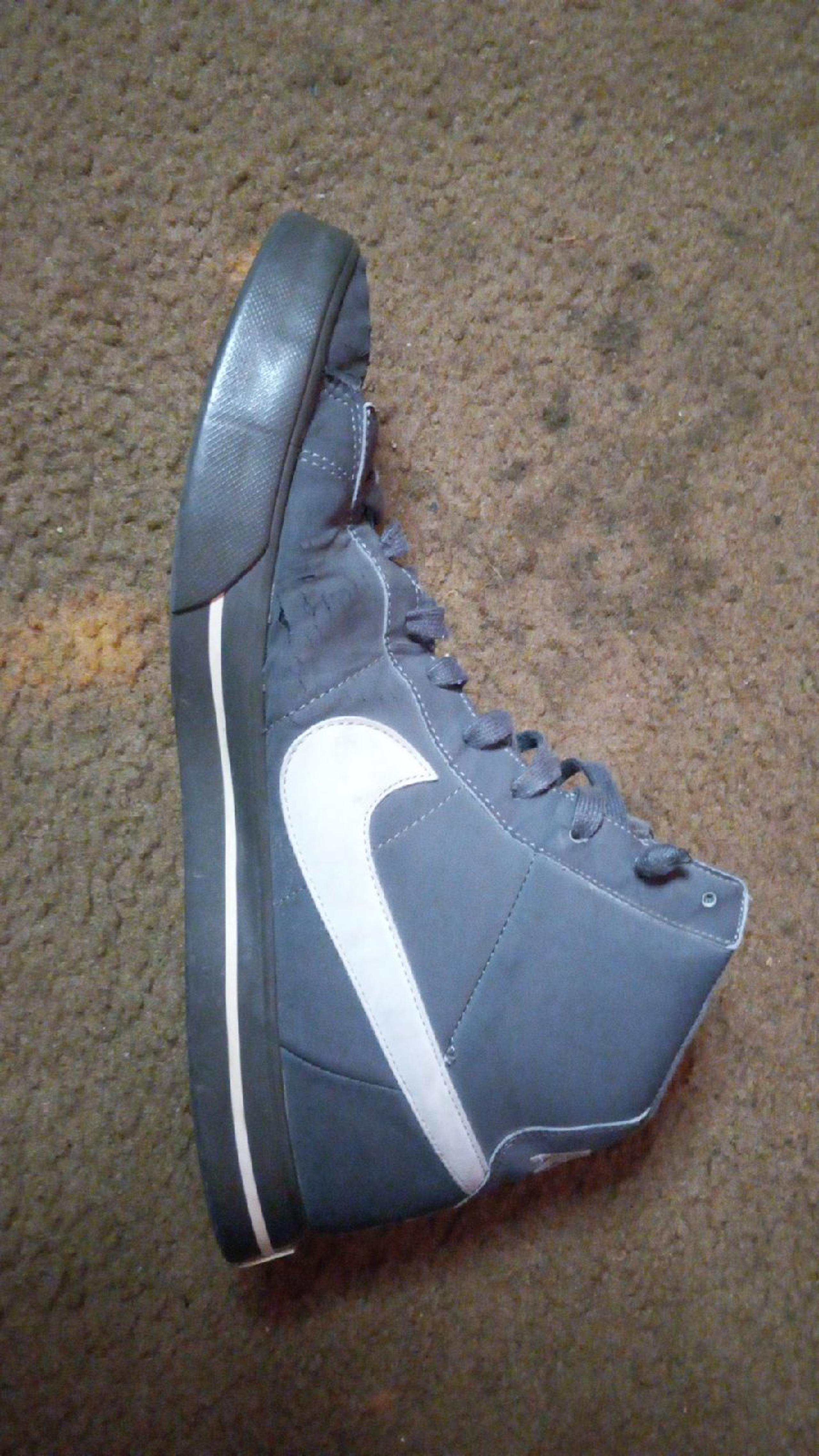 shoes Nike size 13