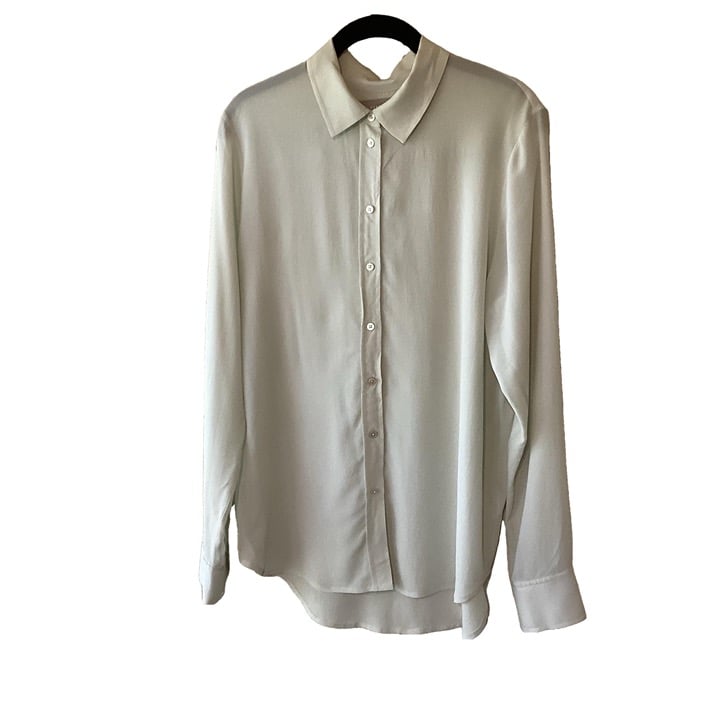 Everlane 100% Silk Button Up Shirt Classic Minimalist 10 Pearl Buttons