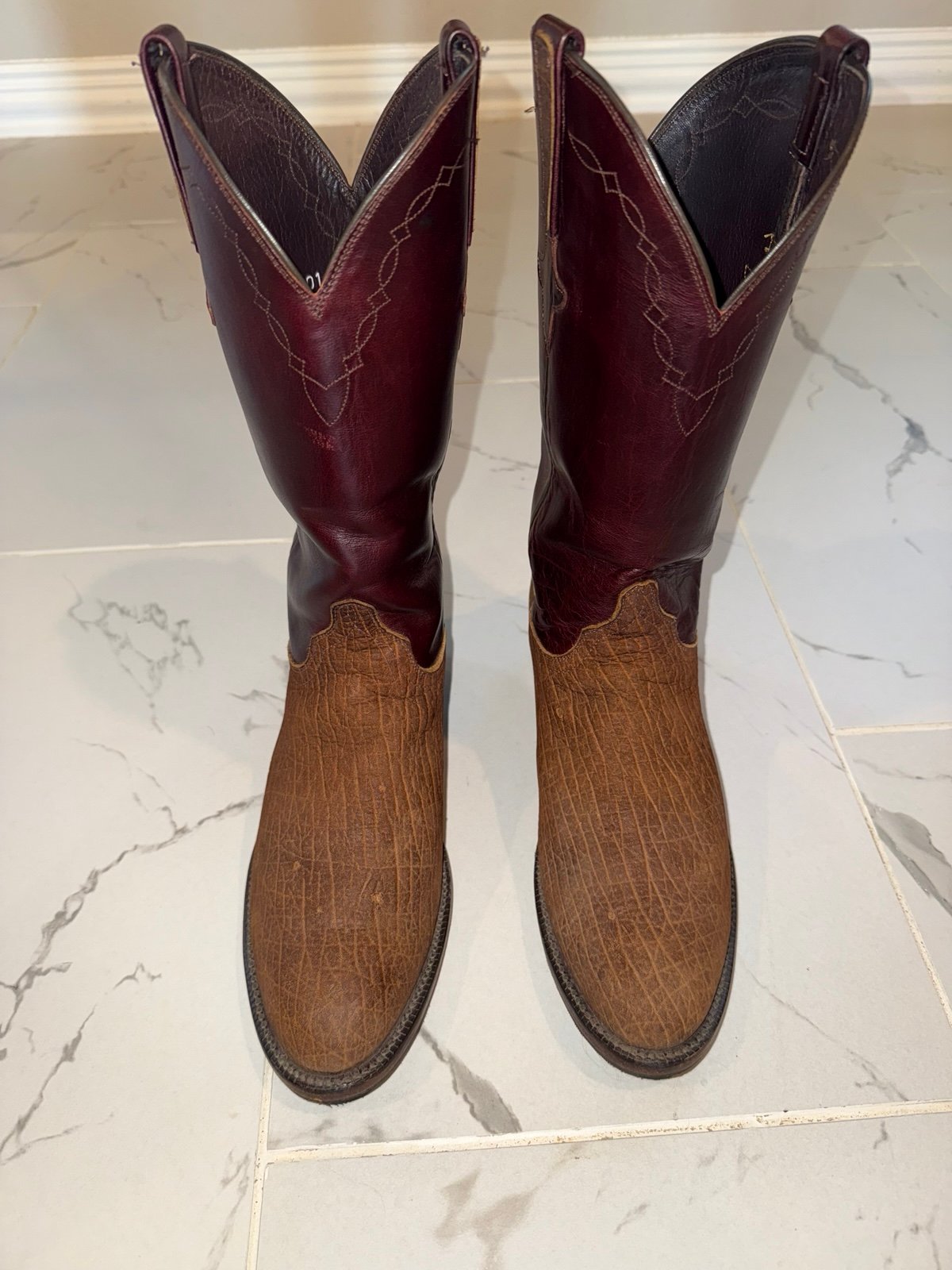 Kemo Sabe Lucchese boots 8.5B women