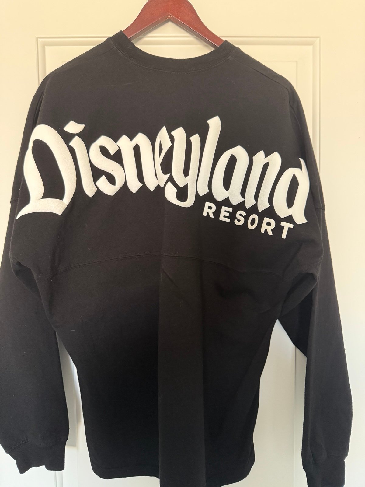 DISNEYLAND black spirit jersey
