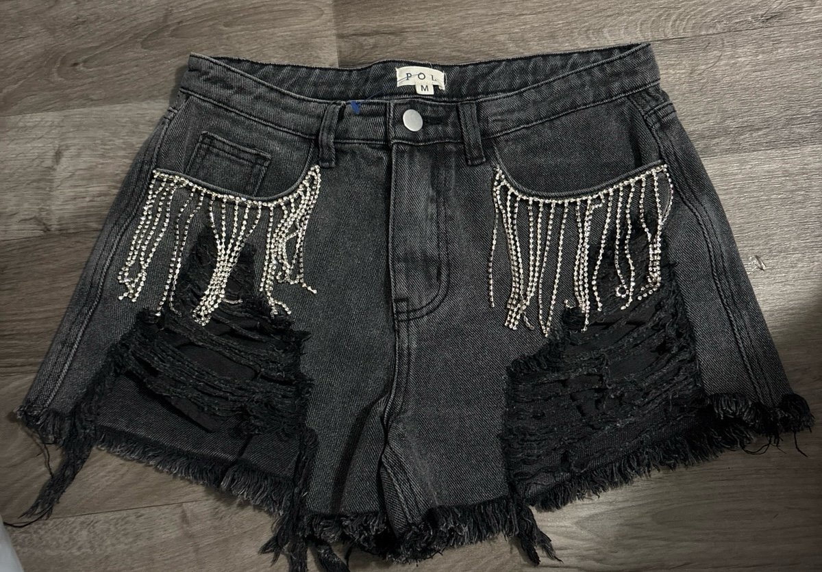 POL black Jean Shorts size medium
