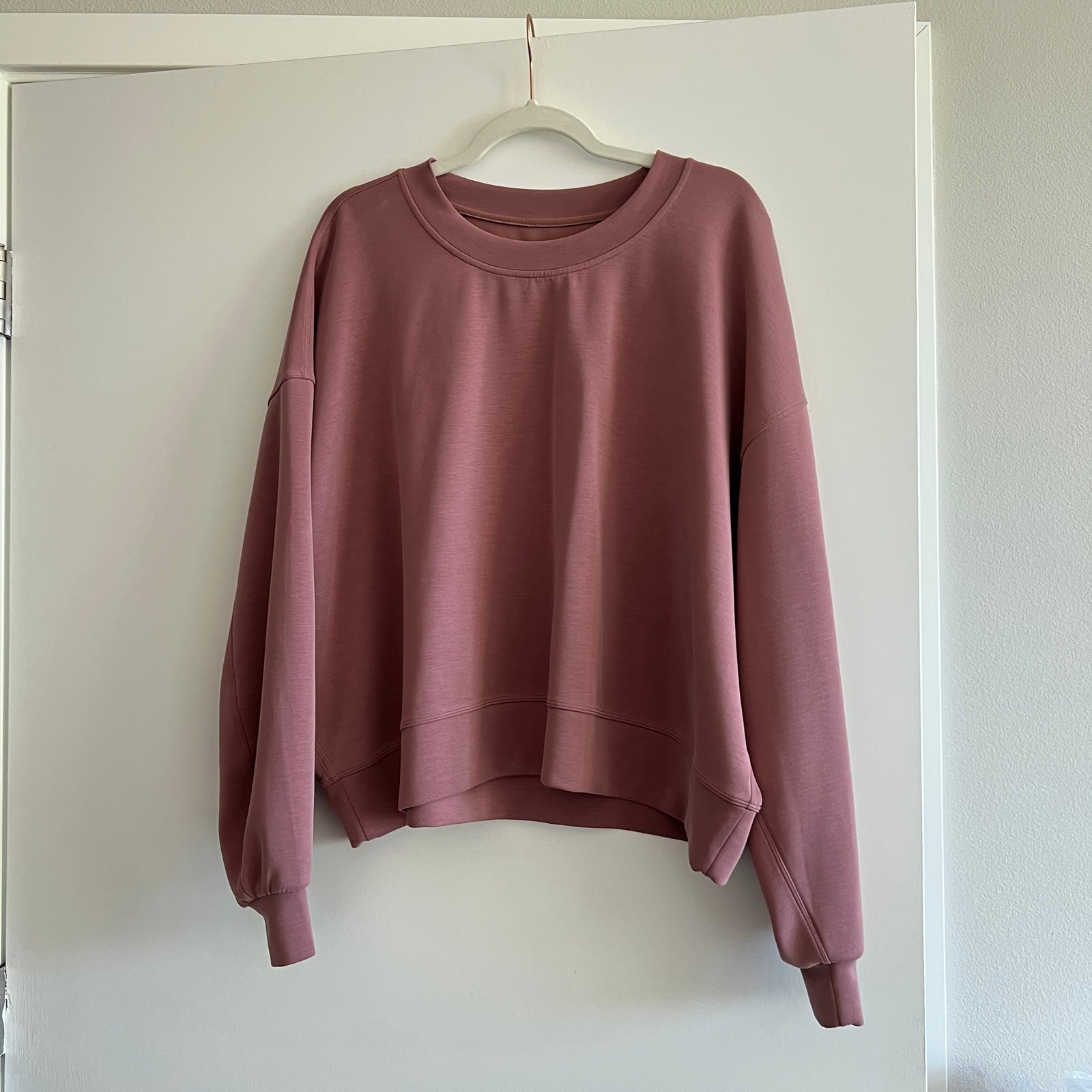 USED Lululemon Softstreme Perfectly Oversized Cropped Crew Sweatshirt