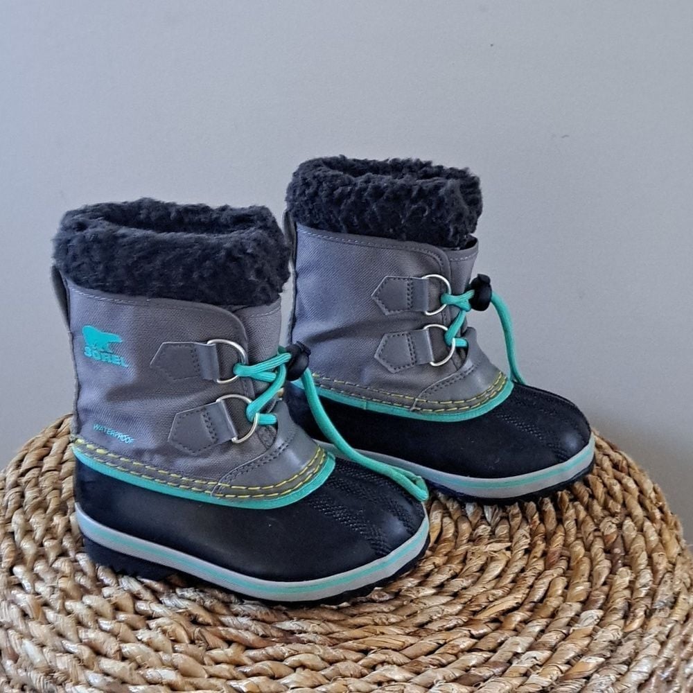 Sorel Youth PAC Grey Nylon/Green Trim Winter/Snow/Ski Boots Felt Liners Size 9