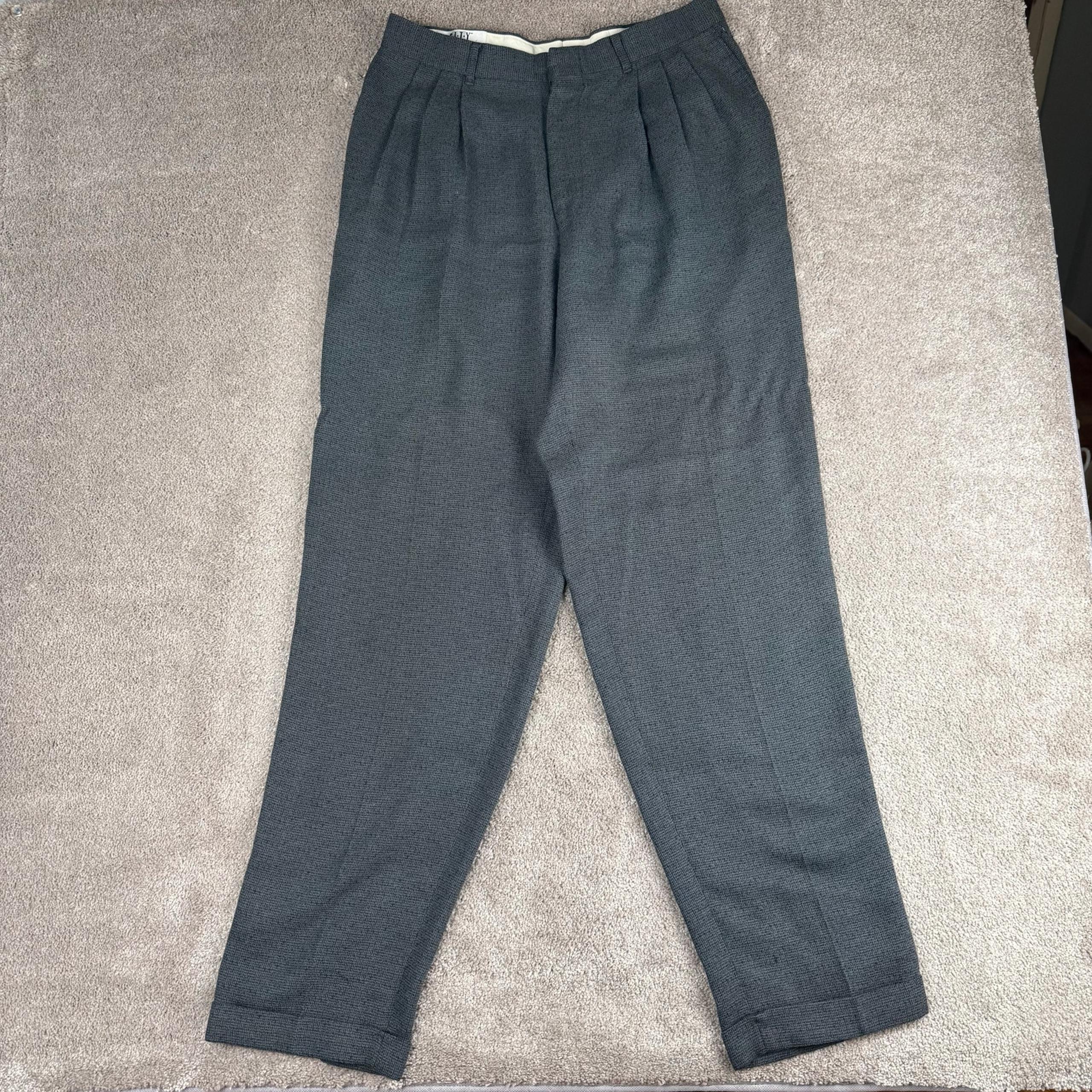 Gray Vintage City Streets Pleated Dress Pants Size 32 Rayon Polyester Blend