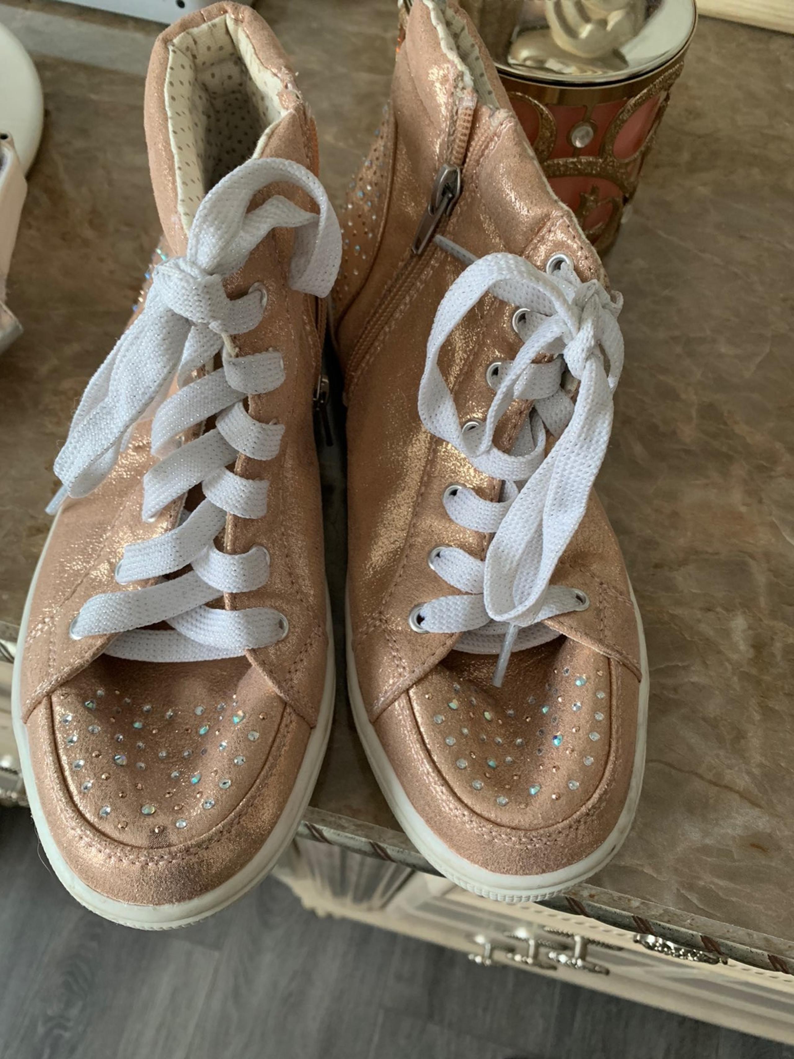 Justice girls shoes size7