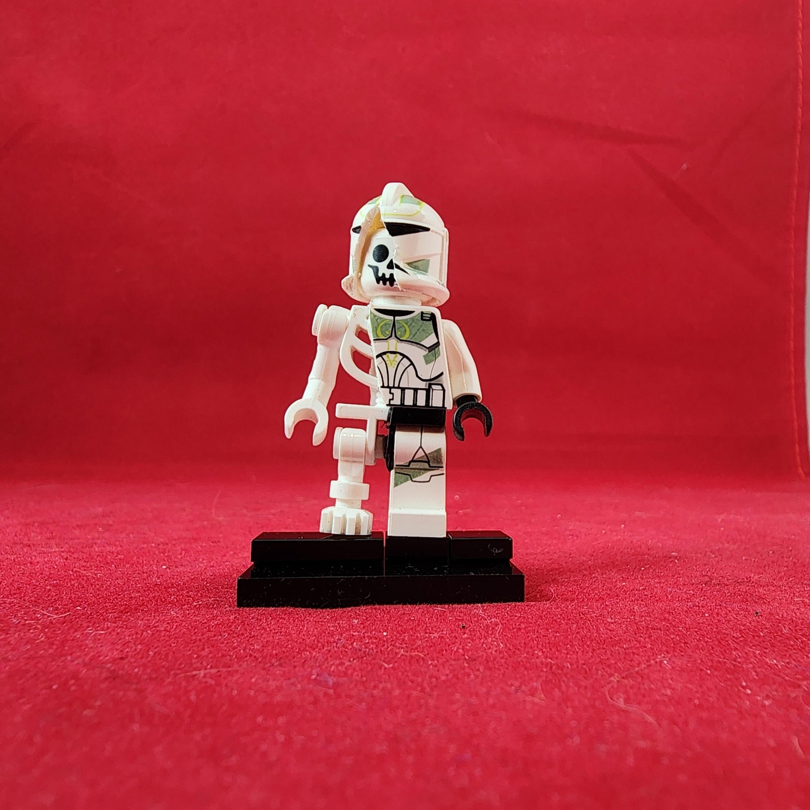 Original Minifigure Art Star Wars Clone Trooper Horn Company Skeleton