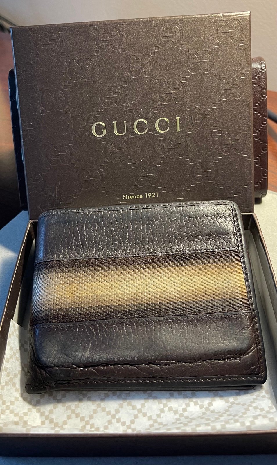 Gucci Authentic Men Bifold Leather Wallet