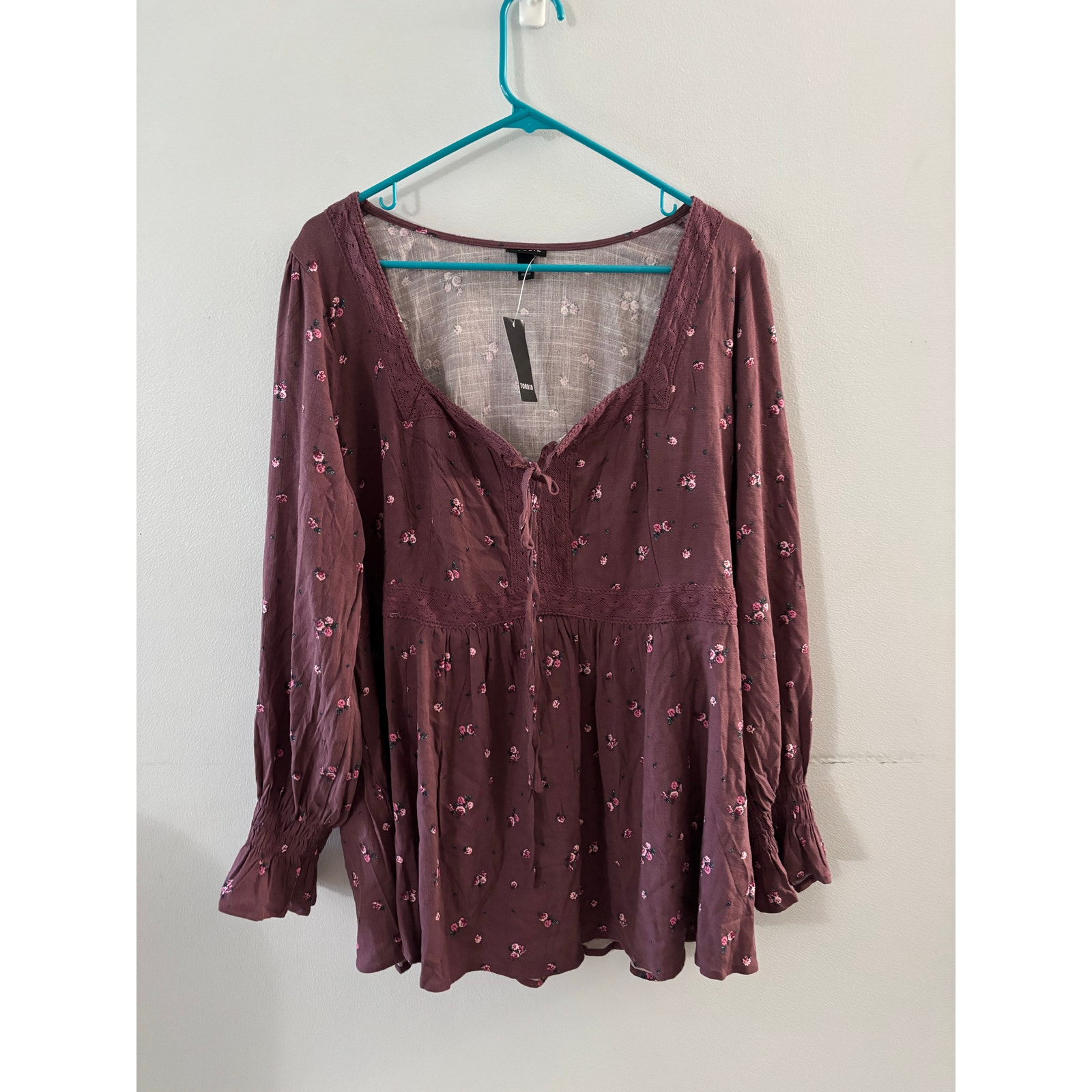 Torrid Womens Babydoll Long Sleeve Floral Top Size 3X Burgundy Boho Blouse NWT