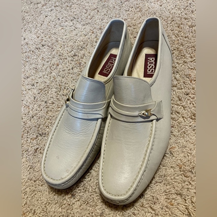 Vintage men’s Rossi, penny loafers cream with gold accent