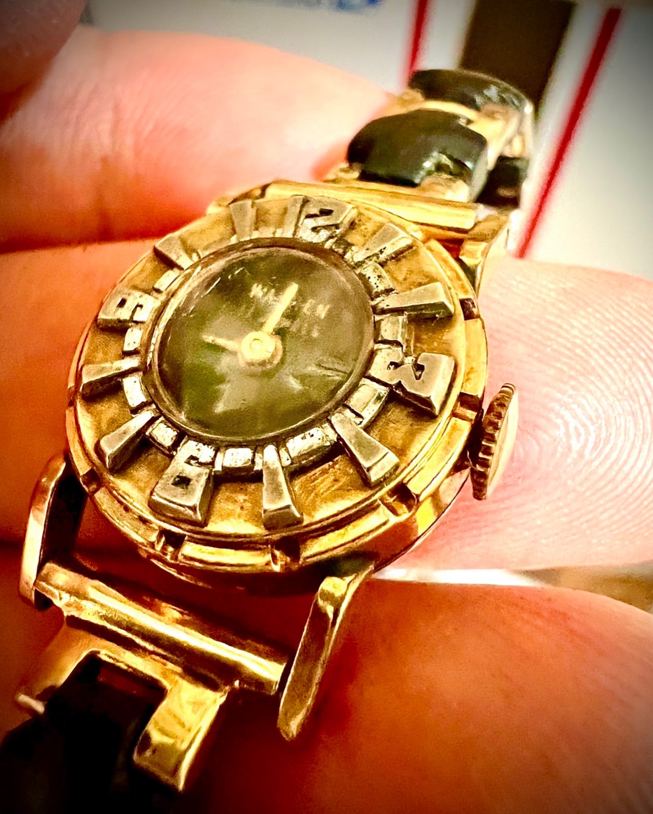 R#401 RARE Vintage Gorgeous Art Deco Gold Filled WARREN Watch Bakelite