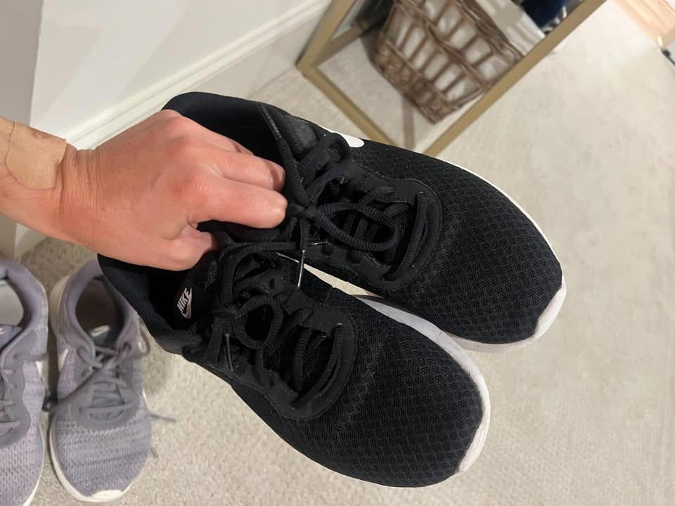 Black Nike Running Shoes (Size W 8.5)