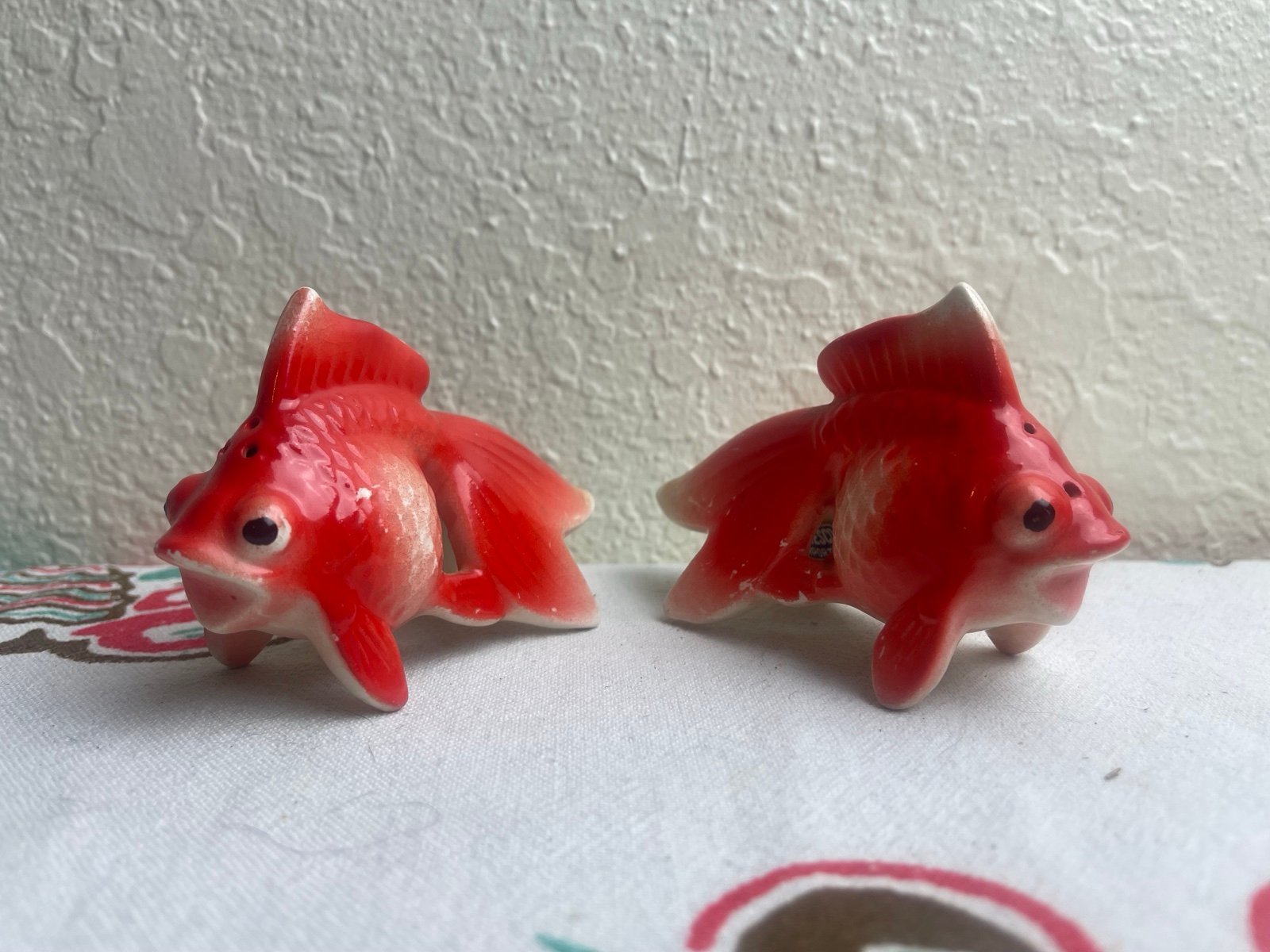 Vintage Koi Fish Salt and Pepper Shakers Ceramic Porcelain, Made in Japan