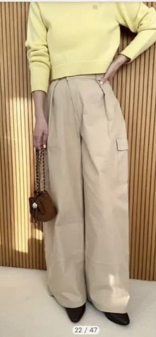 SNIDEL Beige Wide Leg Pants with Side Pockets