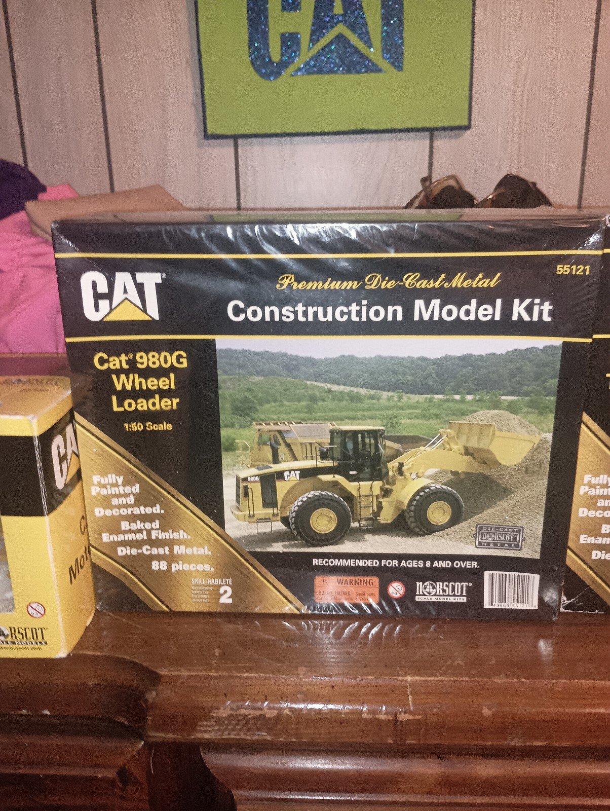 Norscot 980g diecast model