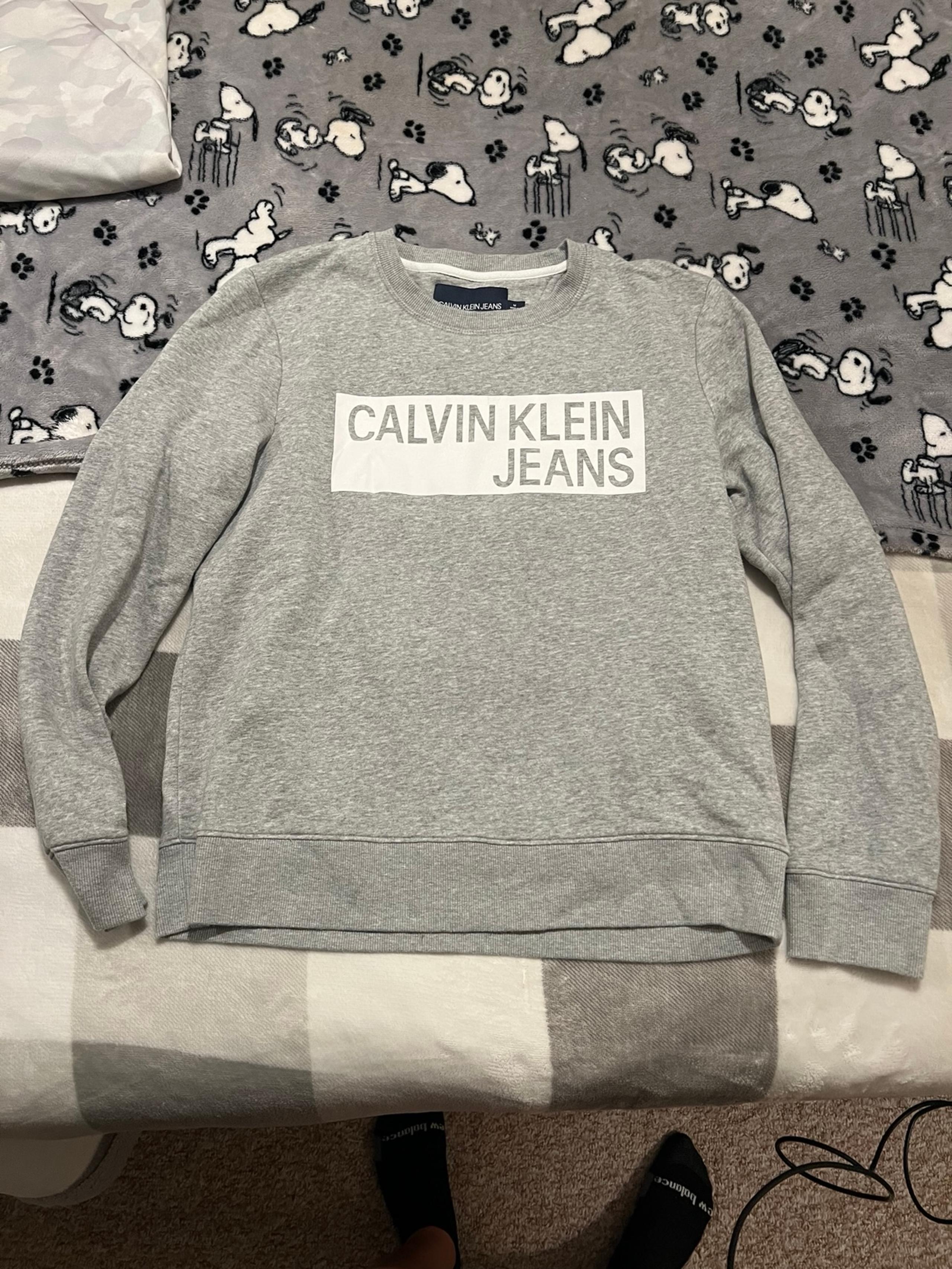Calvin Klein sweatshirt