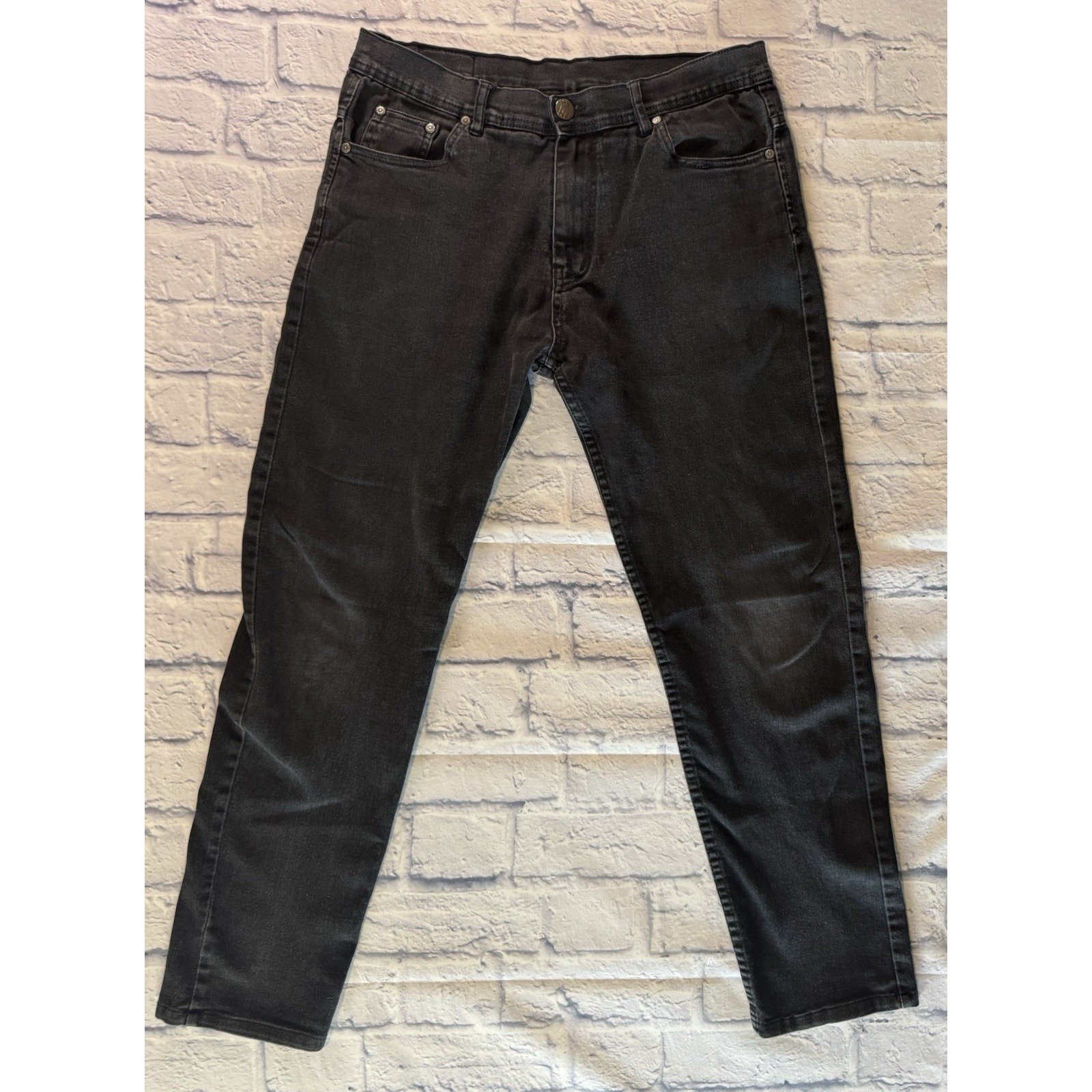 Diesel Mens Jeans Size 34 Dark Wash Slim Fit Distressed Denim