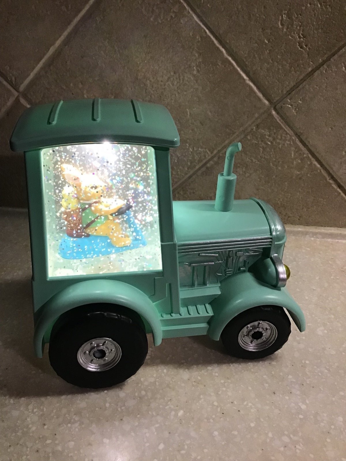 BUNNY Water Globe (Lights Up)
