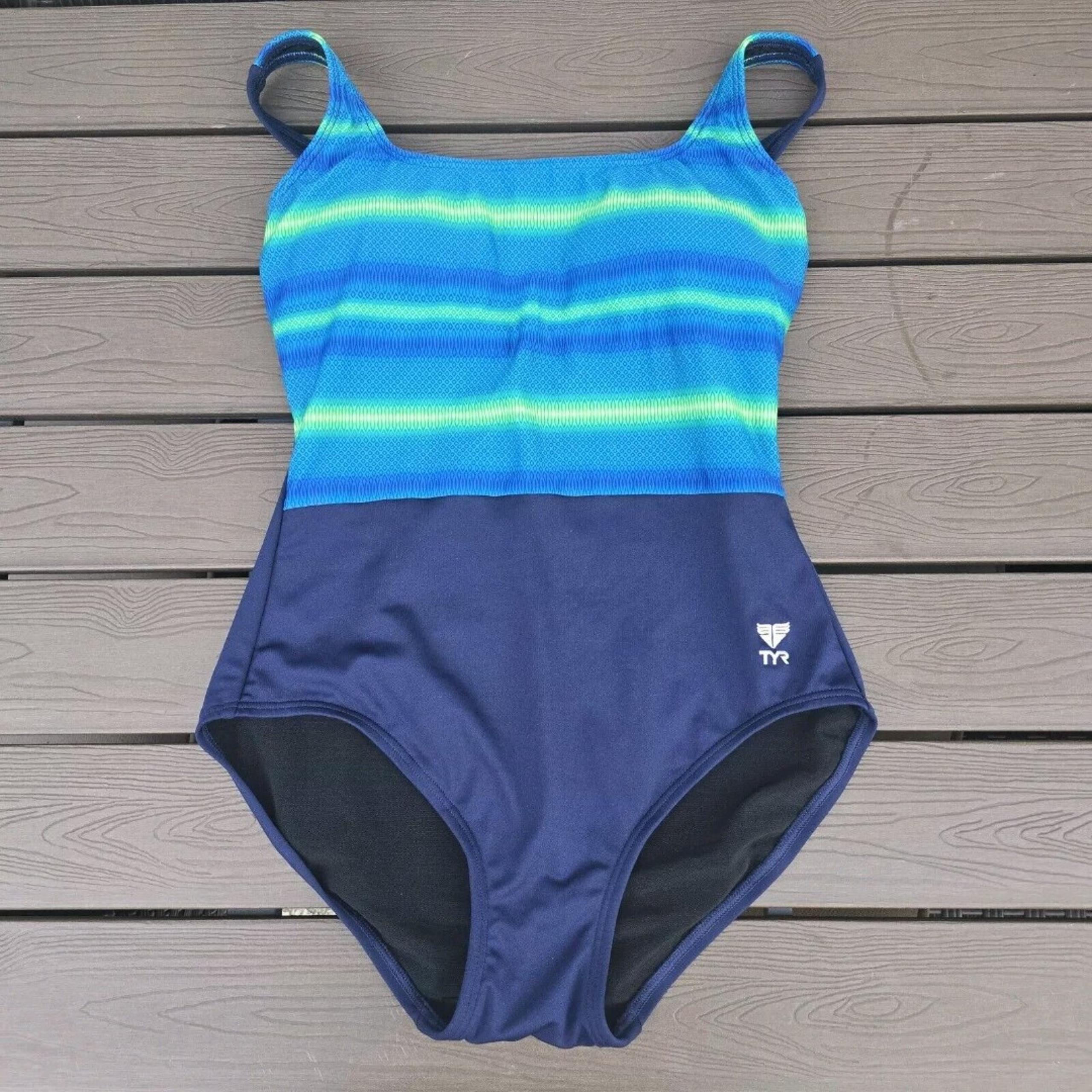 TYR Durafast Women's TRAMONTO Scoop Neck Controlfit Green 1 Pc Size 8 New Sample